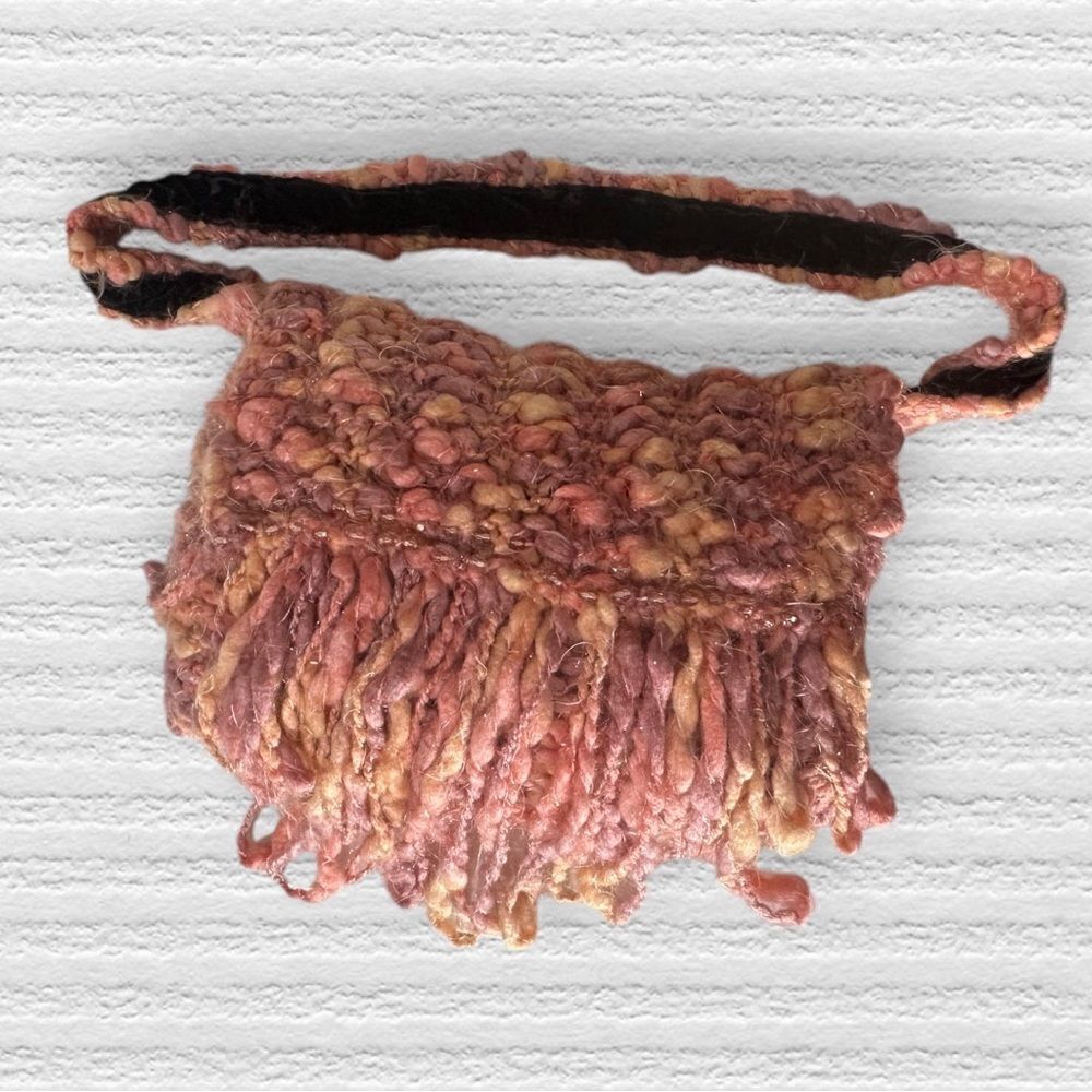 Bag Hag by Jessica Pink Crochet Velvet‎ Interior Crossbody Bag
